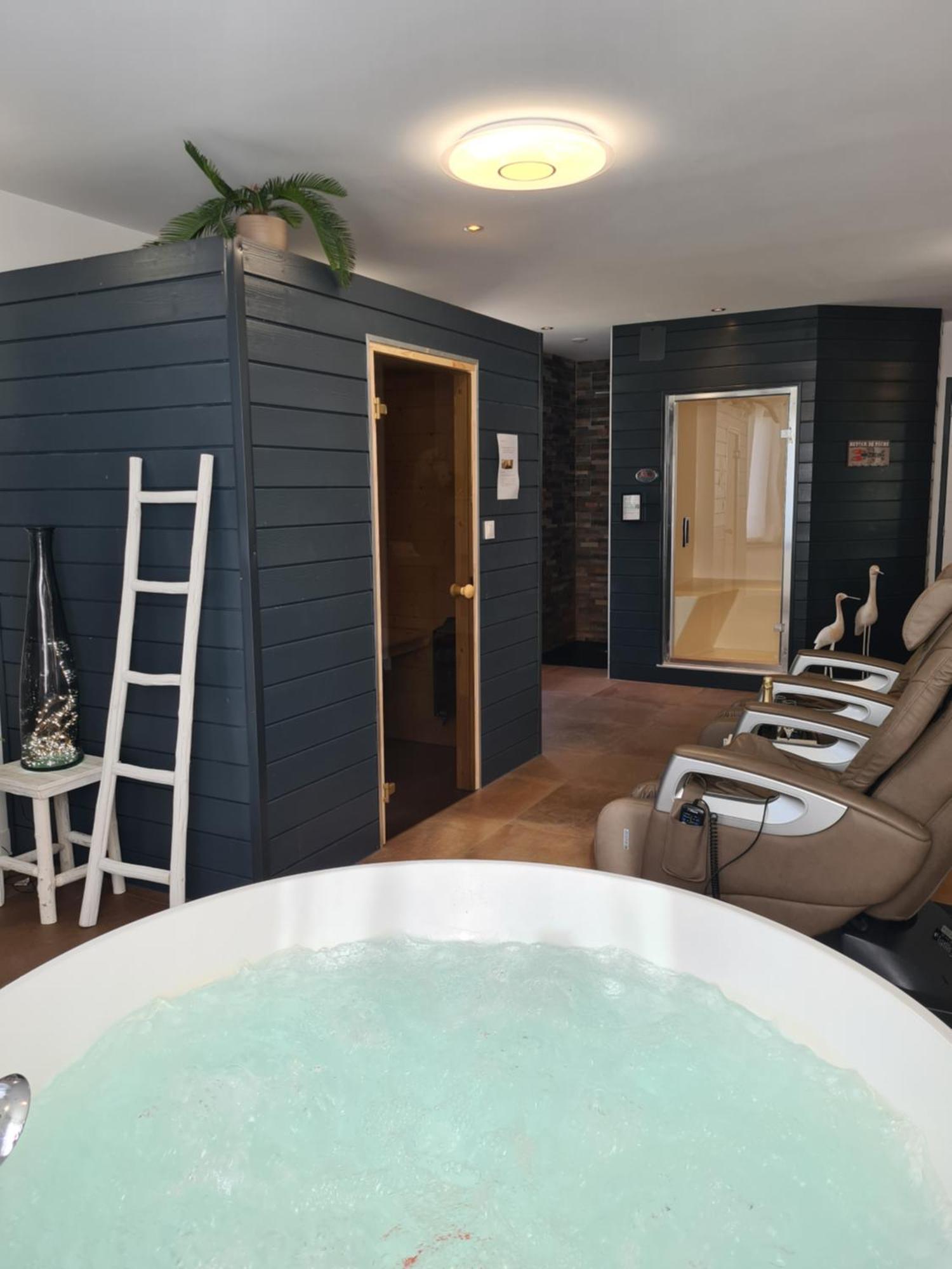 Les Suites De Bougainville Concarneau Exterior photo