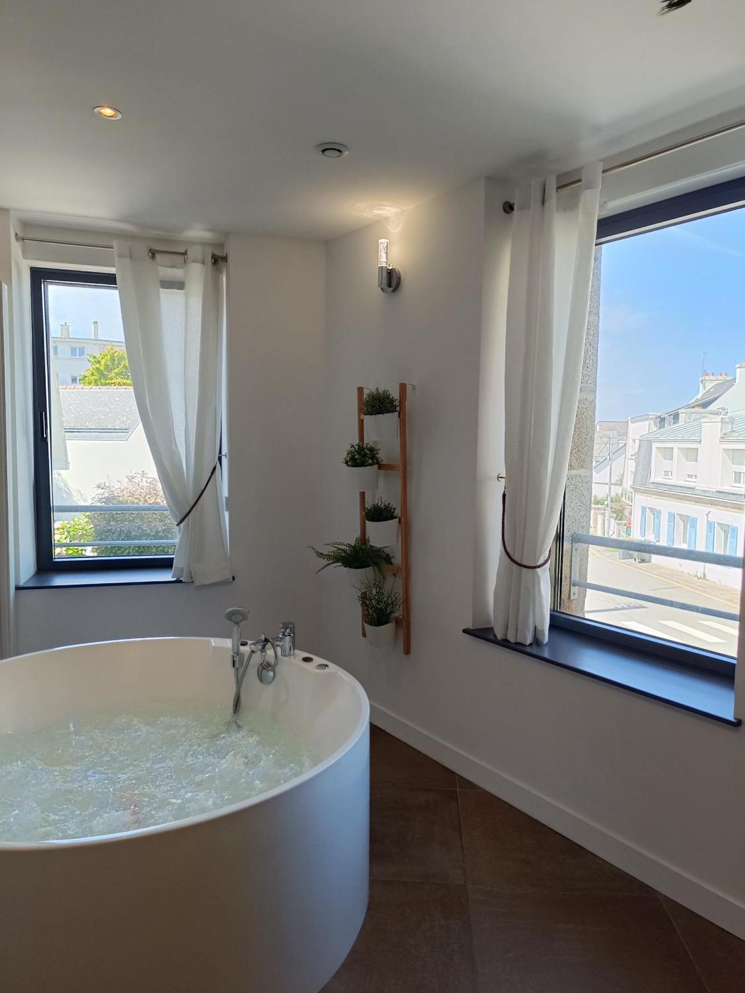 Les Suites De Bougainville Concarneau Exterior photo